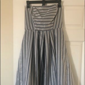 Brand new Shelby and Palmer strapless dress 👗